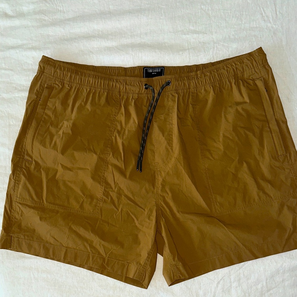 NWT Men’s Todd Snyder 5”  shorts - XXL